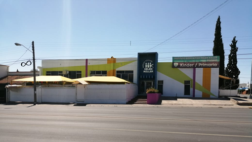 Espacio exterior de la escuela